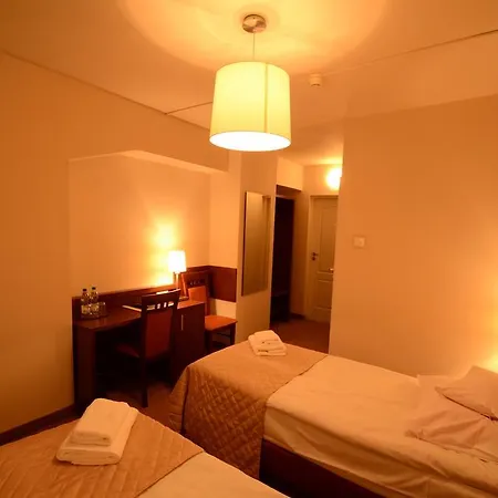 Pzmot Otel 3*