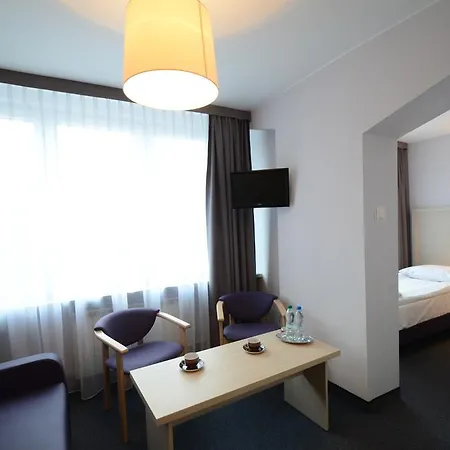 Pzmot Hotel 3*